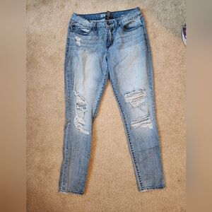 Rewash Brand Vintage Reunion Ripped Straight Jeans
